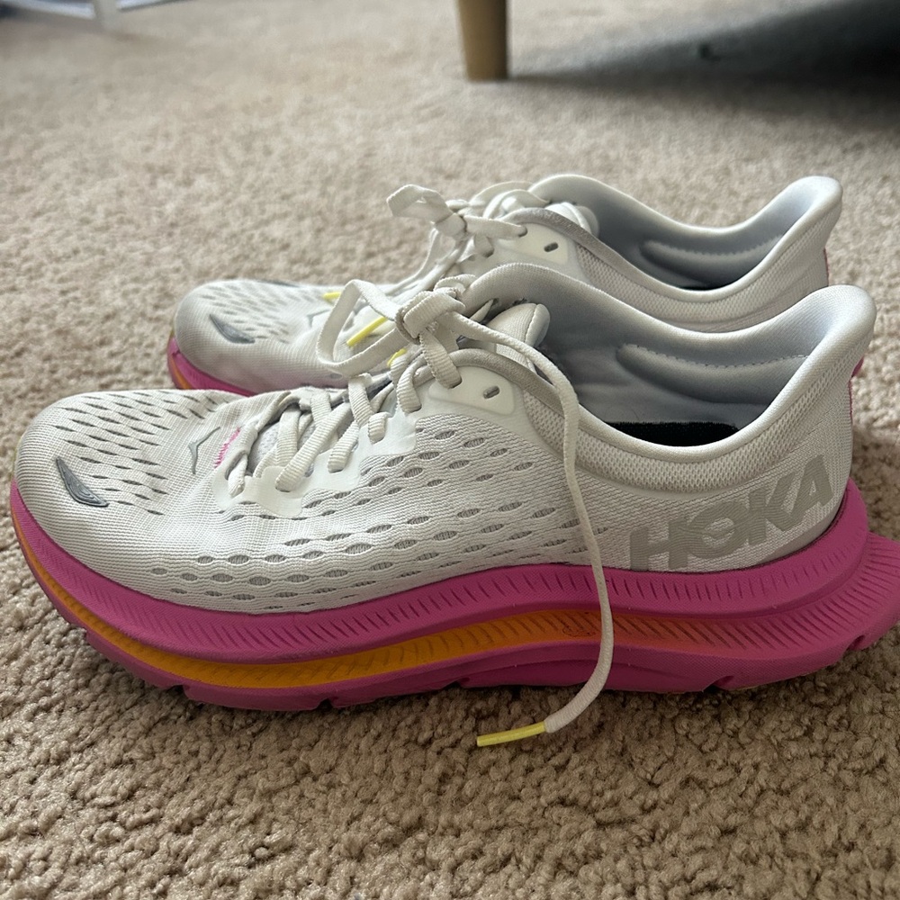 Hoka Kawana Sneaker Pink and White